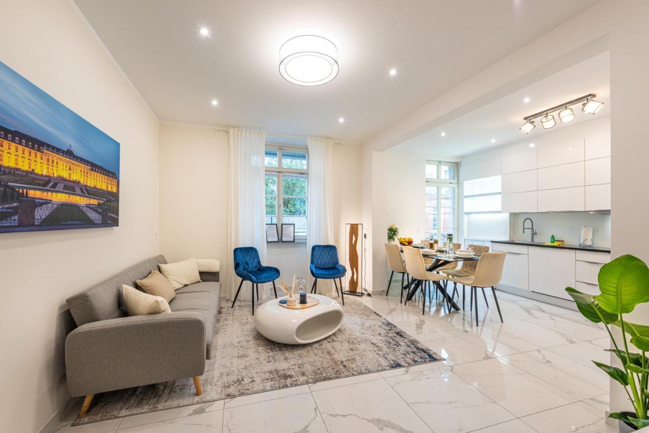 Vivid Luxury Apartment Ludwigsburg - Bluehendes Barock-Forum-Schloss-Modern 외부 사진
