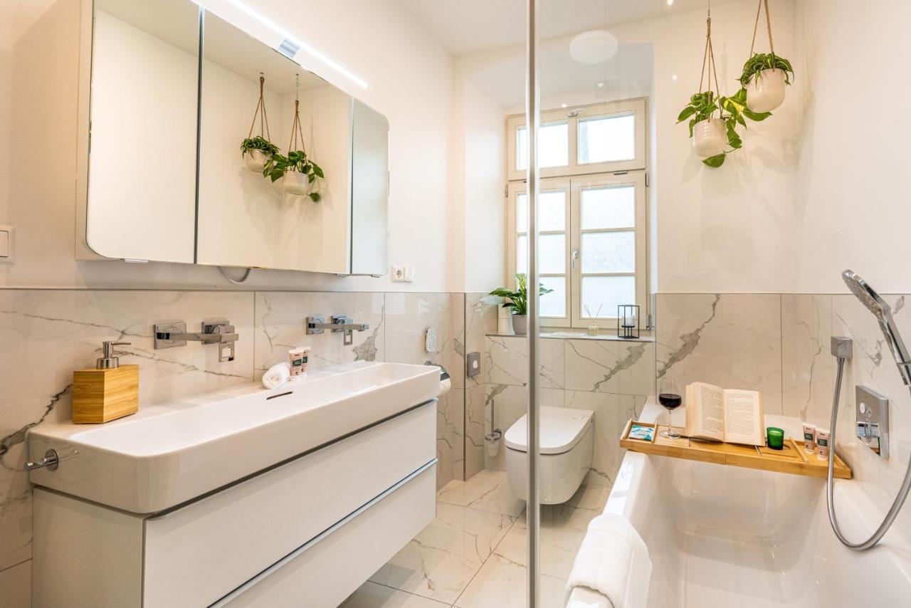Vivid Luxury Apartment Ludwigsburg - Bluehendes Barock-Forum-Schloss-Modern 외부 사진