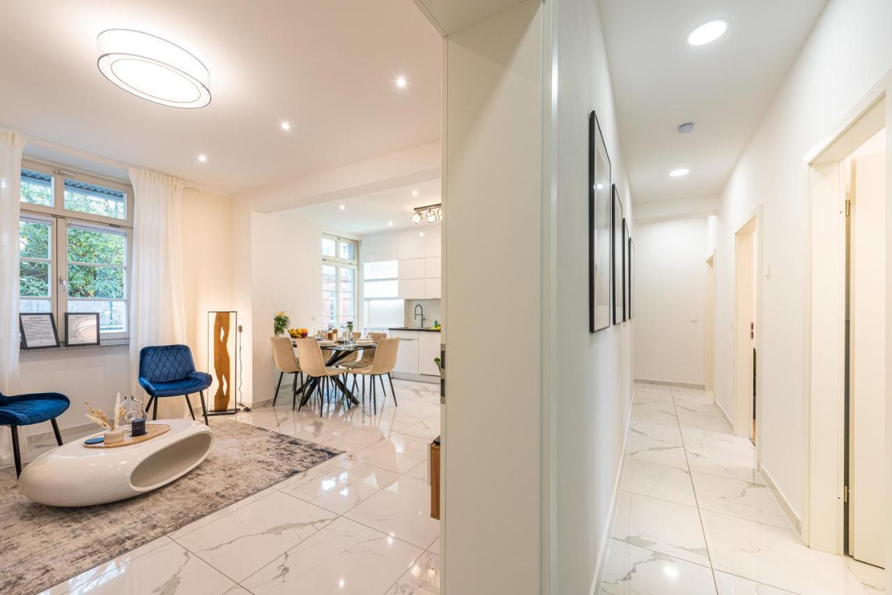 Vivid Luxury Apartment Ludwigsburg - Bluehendes Barock-Forum-Schloss-Modern 외부 사진